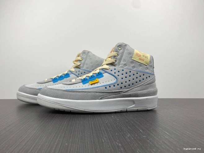 2 Grey DN3802-001 Jordan Retro Fog Union 0818